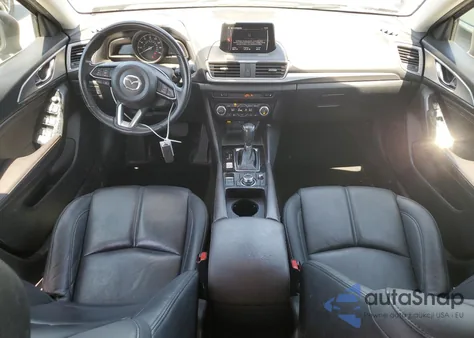 2018 Mazda 3 Touring z USA, uszkodzony, nr VIN 3MZBN1L31JM266113